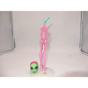 Monster High BONITA FEMUR Freaky Fusion Doll‎ For Parts and Venus Head Only